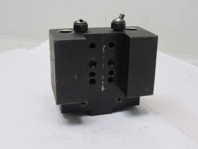90-¦ 50mm Square Shank Quick Change CNC Turning Center Turret Tool Holder
