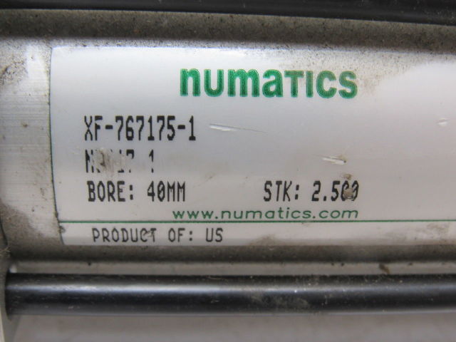 Numatics 40mm Bore 2-1/2" Stroke 1/8" Ports Double Ended Push/Pull Air Cylinder