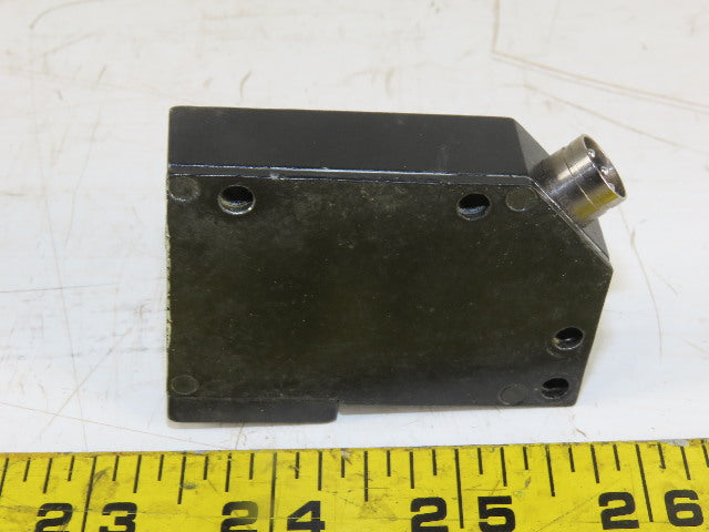 Baumer 15D9001/S13 10-30 VDC Photoelectric Sensor Emitter