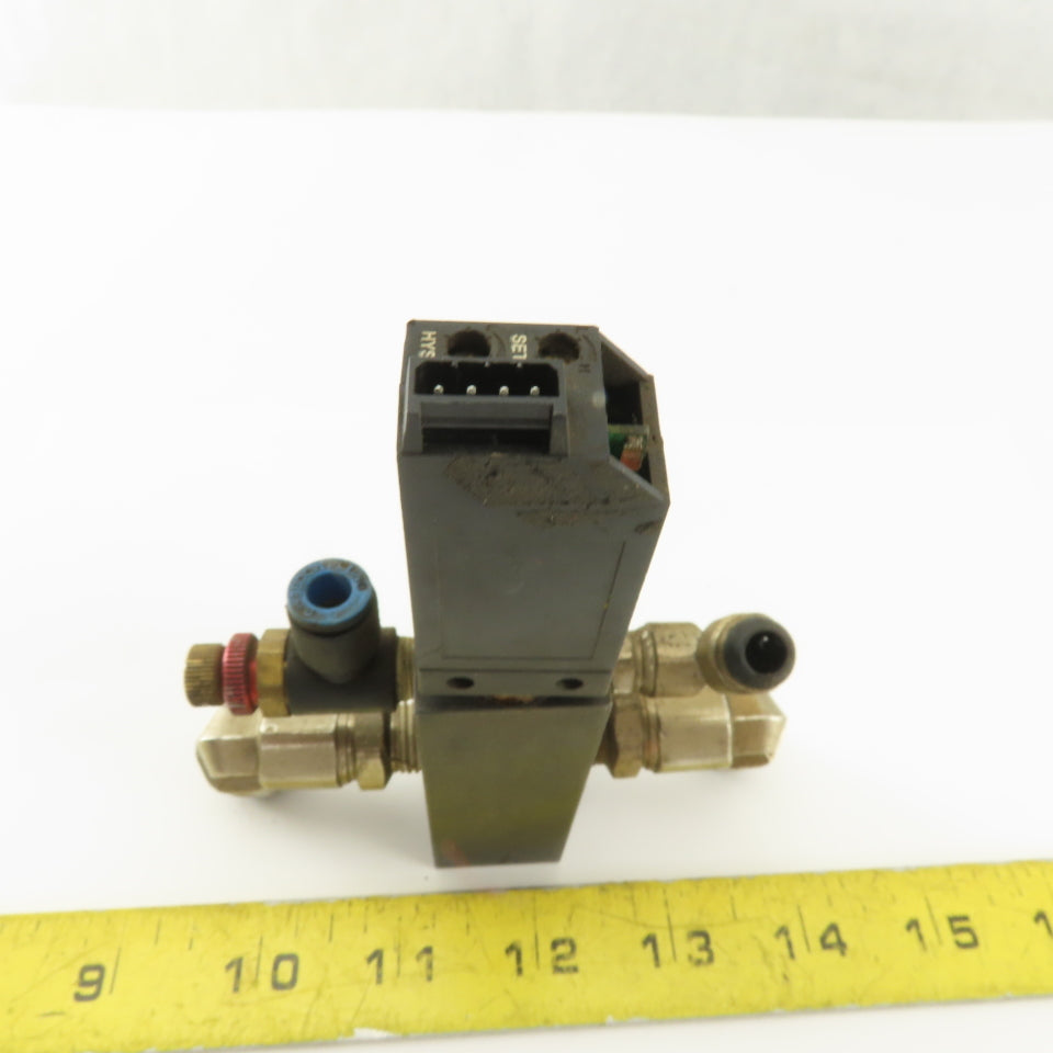 SMC ISE1-01-55 12-24V 1MPa Max Pressure Switch 4 Port Manifold