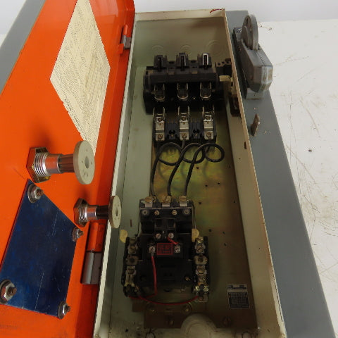 Allen Bradley 712-BAB245 600V 3Ph 10Hp MAX Combination Starter Disconnect 120V