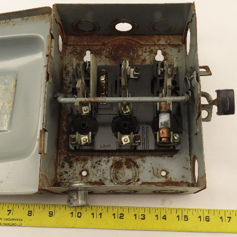 Square D D 321-N 30A 240V 3Ph 3 Pole Fused Safety Disconnect Switch