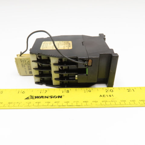 Siemens 3TH82620A Contactor Relay 600V 6NO 2NC Contacts 110/120V Coil