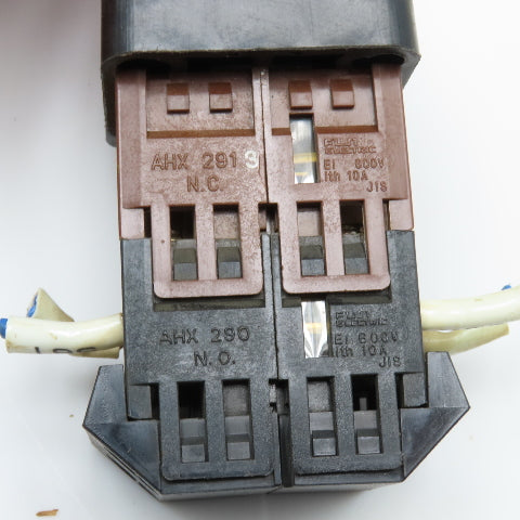 Fuji Electric AH30-ICA012 3 Position Keyed Selector Switch 600VAC