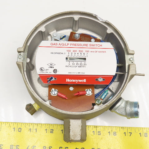 Honeywell C437D2003 120/240V Gas A/G/LP Pressure Switch 1"-26" WC Missing Lens