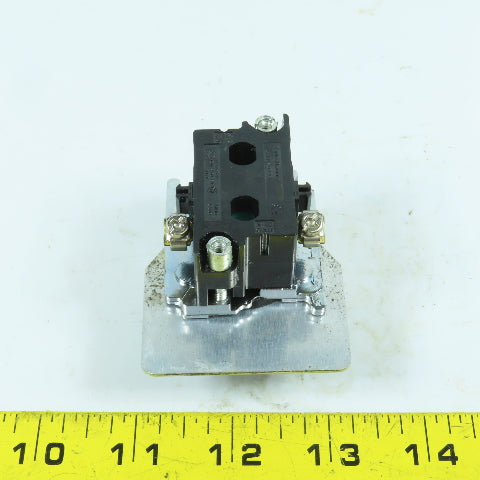 Cutler Hammer 10250T Momentary Contact Green Push Button 600V
