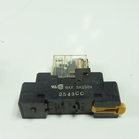 G2R-2-SN 24VDC Relay W/ Socket Base Lot Of 10