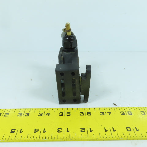 Schmersal AZ 16 zvrk Safety Interlock Switch W/Key 230V (Dirty)