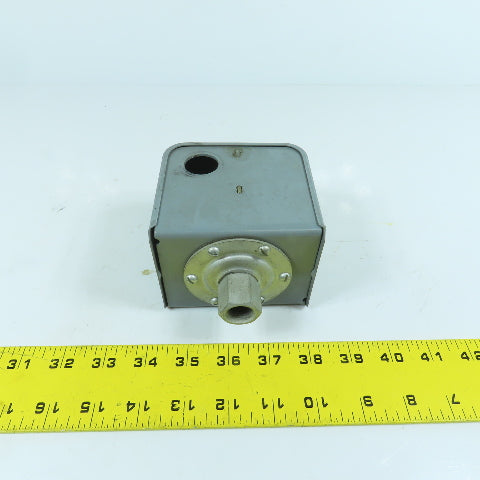 Cutler Hammer 10007H33B 5-200PSI Pressure Switch 600VAC 175 On/ 145 Off