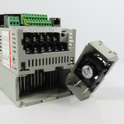 Allen Bradley 22B-D2P3N104 Ser A 0.75kW/1HP AC Drive 380-480V 3PH (Parts/Repair)