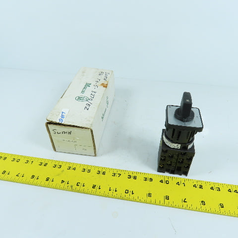 Moeller T0-5-8270/EZ 3-Position Rotary Selector Switch 1/3PH 10HP 16 Amp NEW