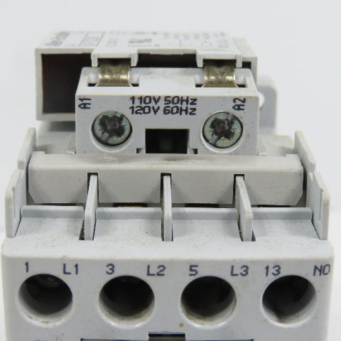 Allen Bradley 100-C09*10 Ser A C09 Contactor 600VAC Max W/ 120V 50/60HZ Coil