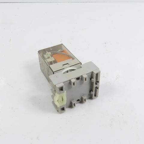 Allen Bradley 700-HA32A1 General Purpose Tube Base Relay 120VAC Coil W/ Base