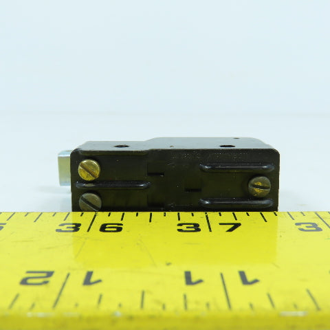Unimax 2HBTX758-1 20A Limit Switch W/ Roller 125/250/480VAC NEW