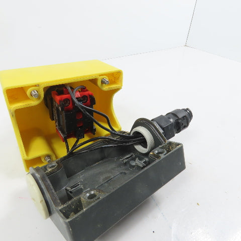 Telemecanique DA02 Push Twist Release Emergency Stop Switch Button W/ Enclosure