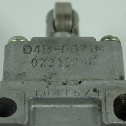 Omron D4B-4171N Roller Plunger Limit Switch Nema A600 2A 400V