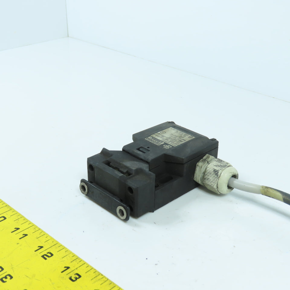 Bernstein 611.6169.091 10A 500V Safety Interlock Switch W/ Key