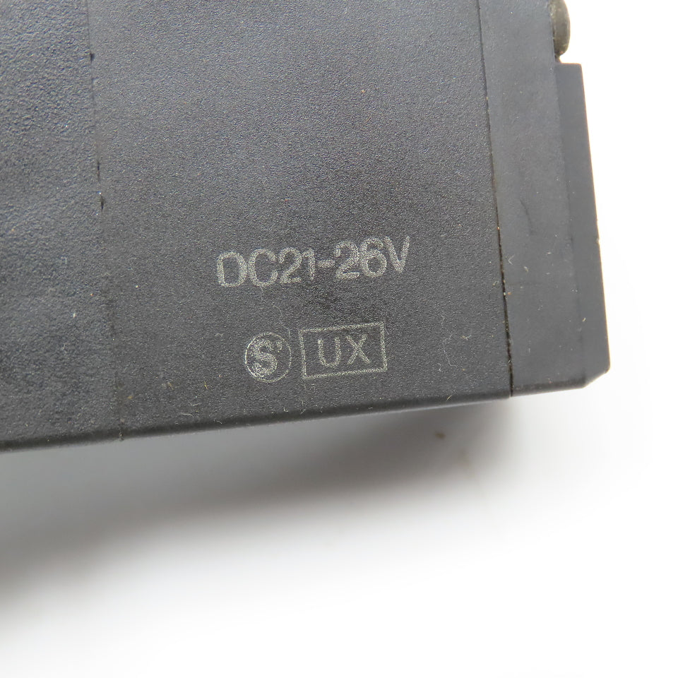 SMC VFS2120 5/2 Position Pneumatic Single Solenoid Valve 21-26VDC Coil 1/4NPT