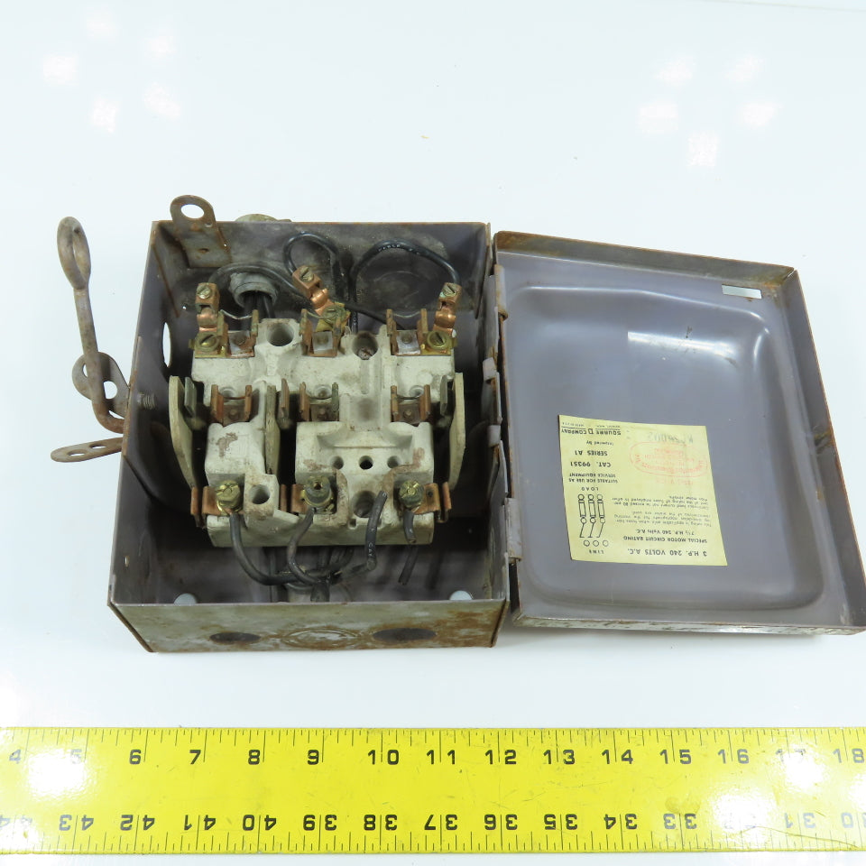 Square D 99351 Vintage 30A 240VAC 3-Pole Fusible Safety Disconnect Switch