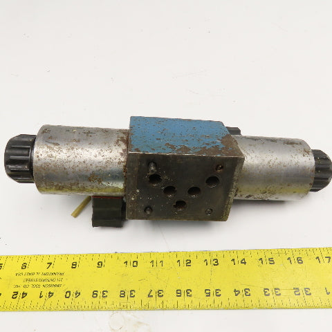 Rexroth 4WE10E33/CG24N9K4 5/3 Position Closed Center Solenoid Valve 24VDC