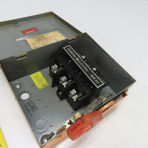 General Electric THN3361 30A 600VAC 250VDC 3 Pole Safety Disconnect Switch
