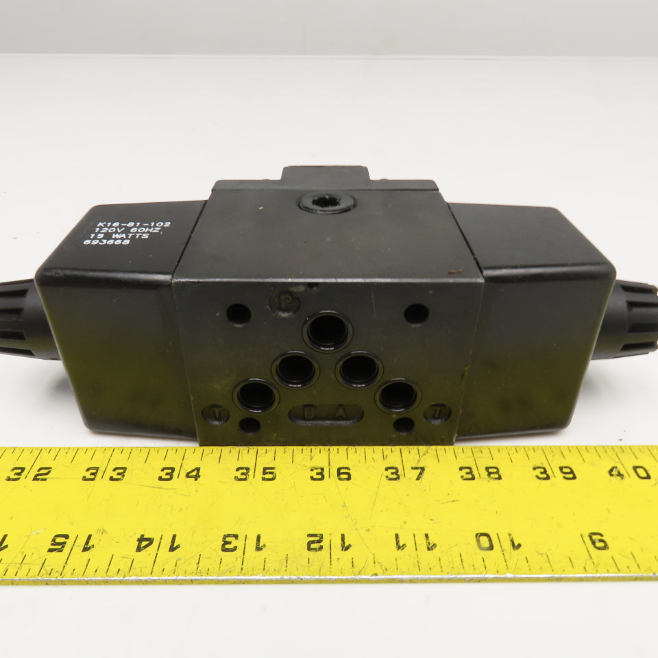 Parker D3W1CNYCF56 5/3 Position Closed Center Hydraulic Valve 110/120V Coil