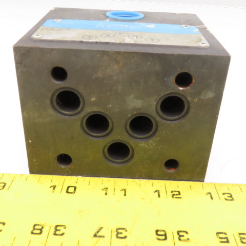 Vickers DG4S4-012C-50 5/3 Position Valve Body Only No Spool Or Coils