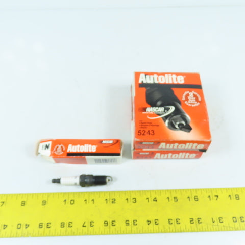 Autolite 5243 Copper Spark Plug Lot Of 8