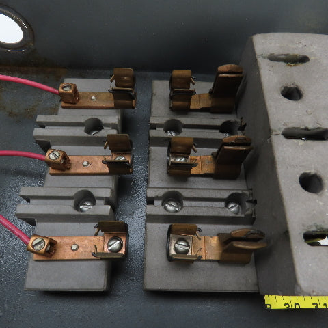 Federal Noark FP 233 30A Cover Operated Fusible Plug-In Bus Switch 3P 230VAC