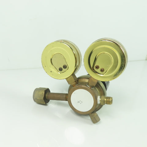 Praxair 1096501-320 Gas Pressure Regulator W/ Gauges