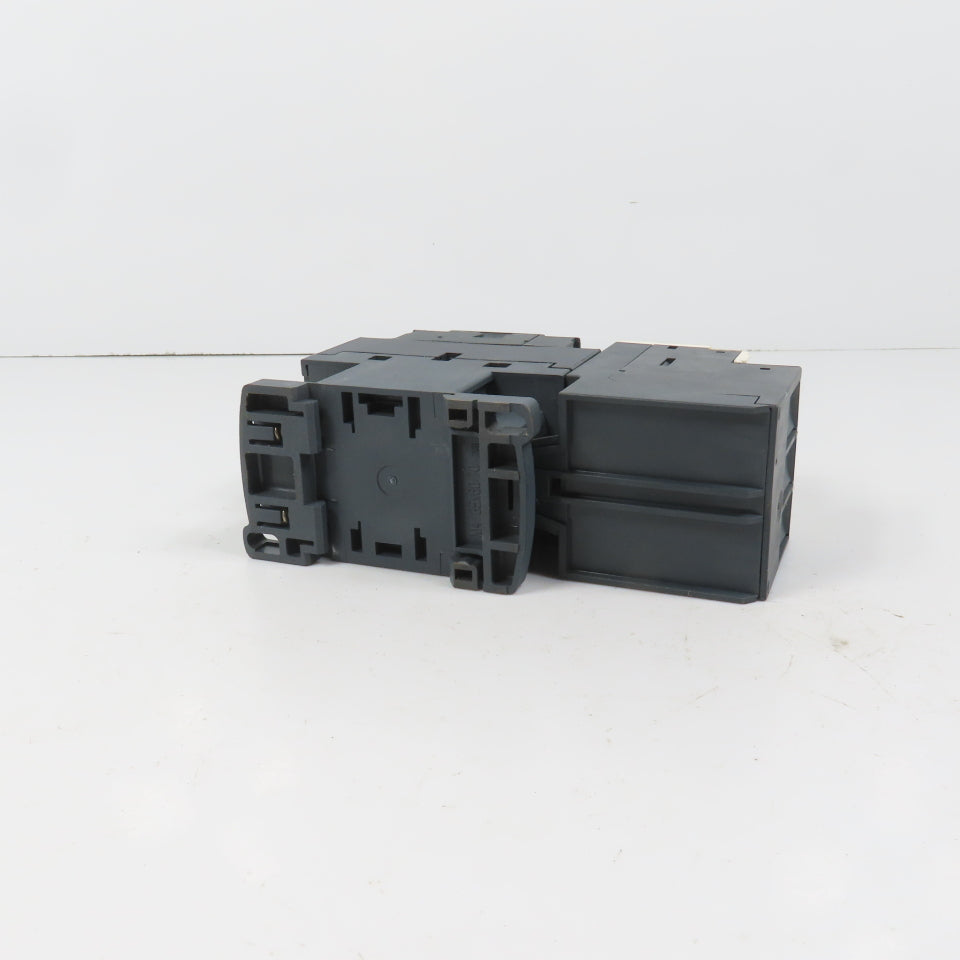 Schneider LC1D18M7 600VAC Contactor 15HP 220V Coil W/ LR3D12 Overload 5.5-8A