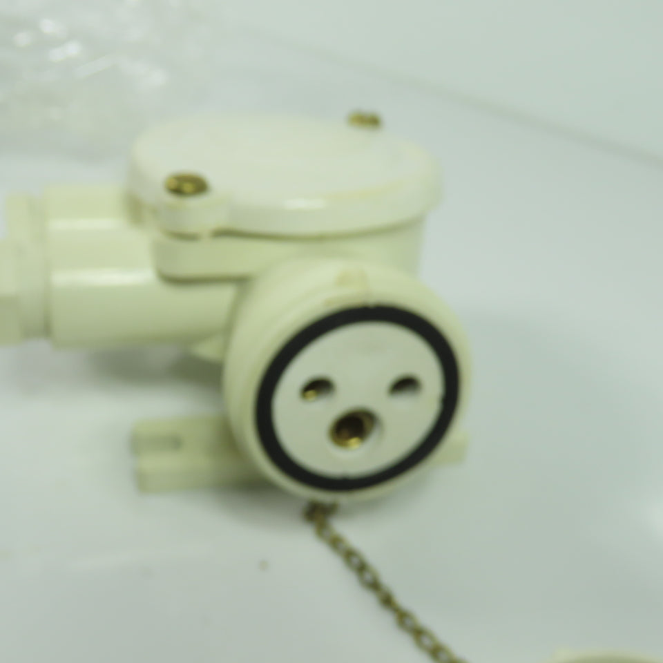 Gluck 2 Gland Receptacle IP56 250V 10-16A NEW
