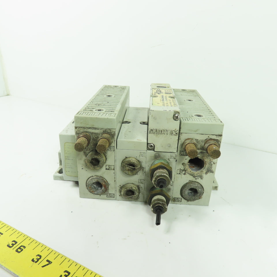 Numatics AKJGB00003NMUF Manifold Block Assembly W/ 123BA4Z2MN00061 Valve