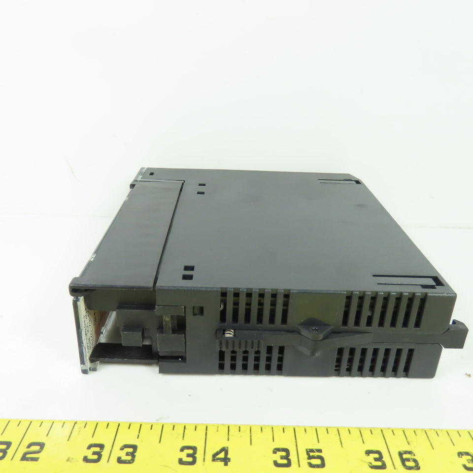 GE Fanuc IC693MDL340D Output Module 120VAC .5A 16PT