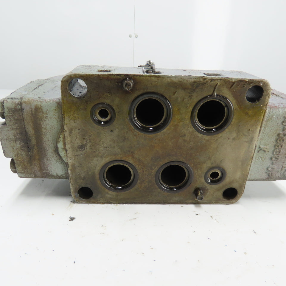 Double A QG0C-CE10D1 Hydraulic Directional Solenoid Valve 115V Coil
