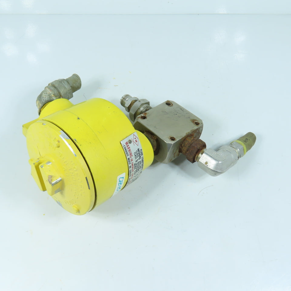 Fluid Components Inc. 29/30 Hazardous Location Switch W/Manifold