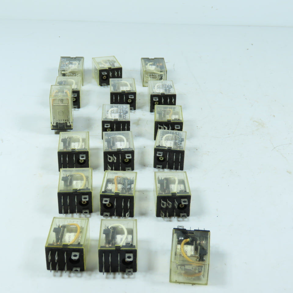 Omron LY2 4VDC General Purpose Relay 12A 1/2HP 8 Pin Lot Of 18