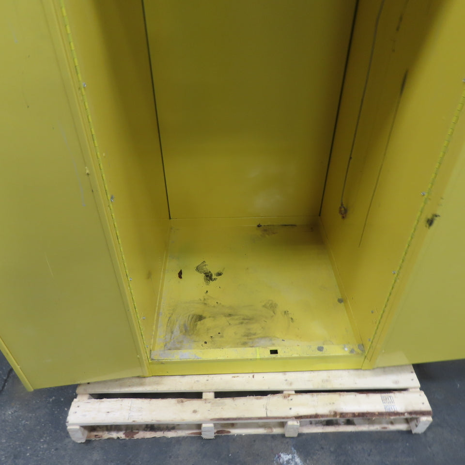 Eagle Model 1926 55 Gallon Flammable Liquid Storage Cabinet 31.5" x 31.5" x 65"