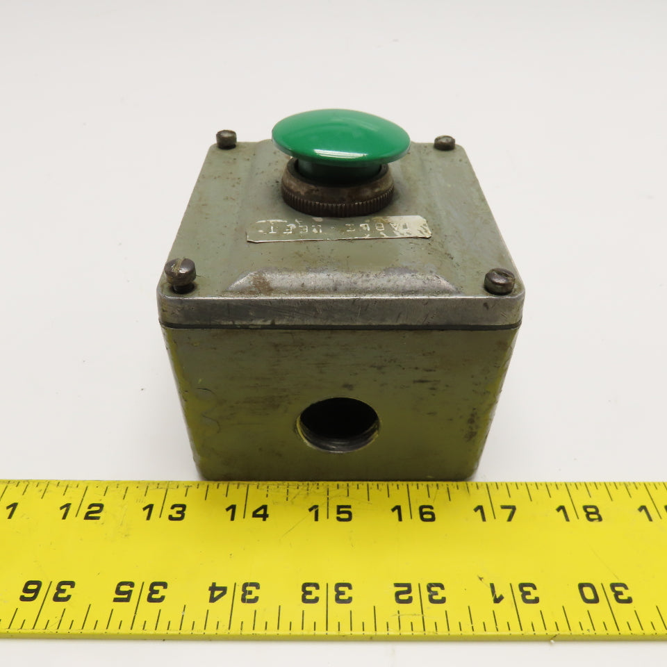 Allen Bradley 800T 600V AC/DC Momentary Contact Switch In Enclosure