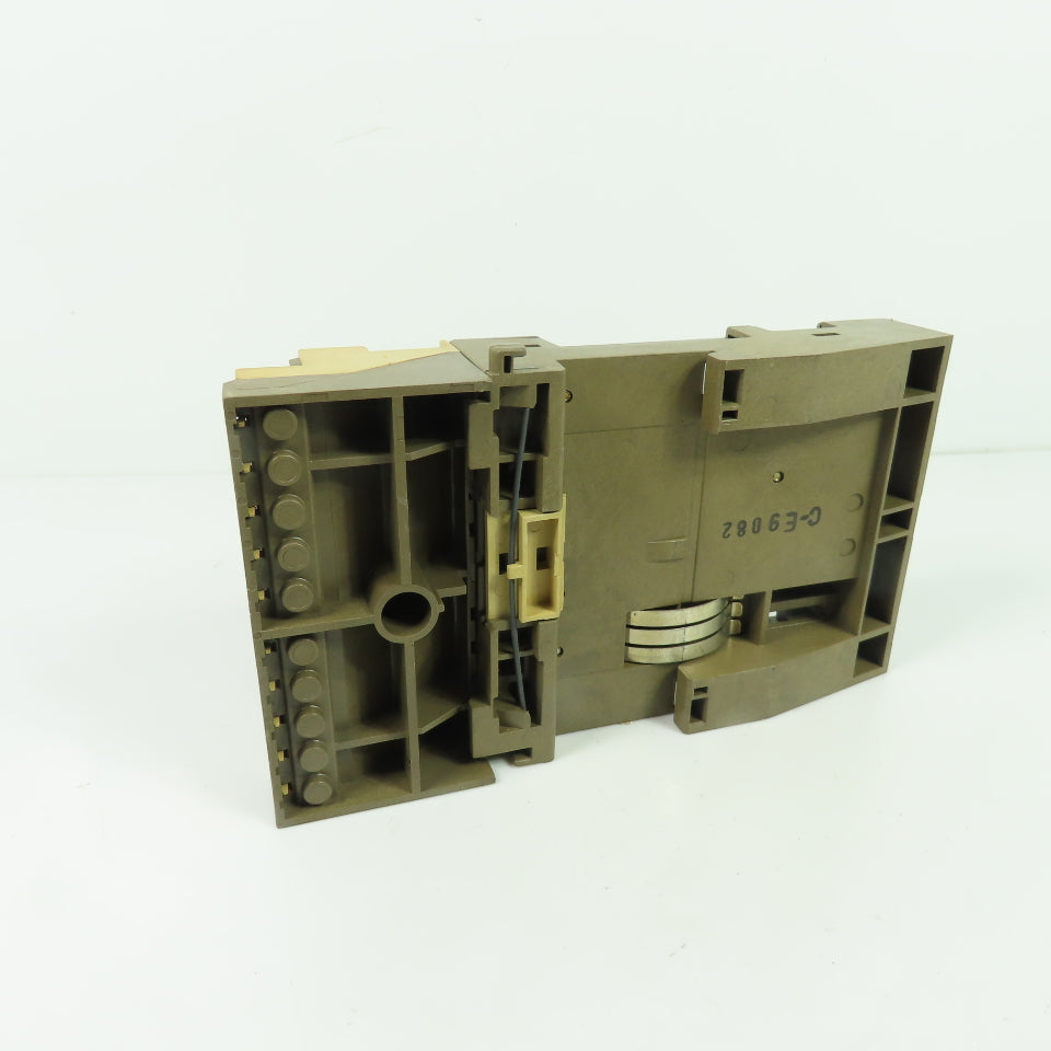 SIEMENS 6ES5 700-8MA11 Simatic S5 Bus Module