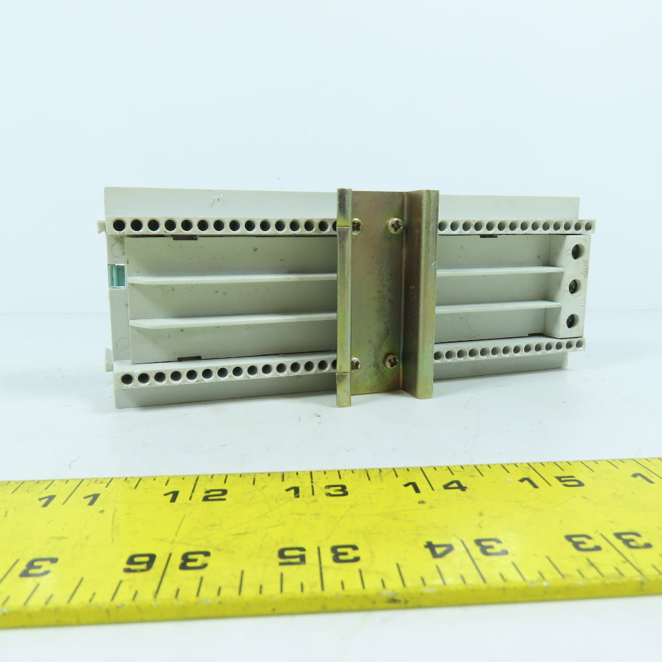 Siemens 8US 1011-4TM00 Busbar Device Adapter 80A 600V 3-Pole 4AWG