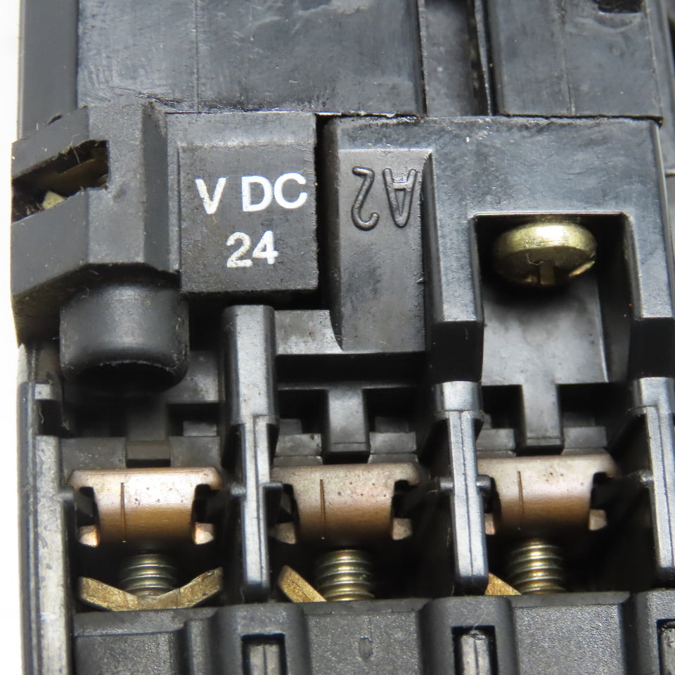 ABB BC25-40-22 Contactor 600V 25Hp 3Ph Max 24VDC Coil
