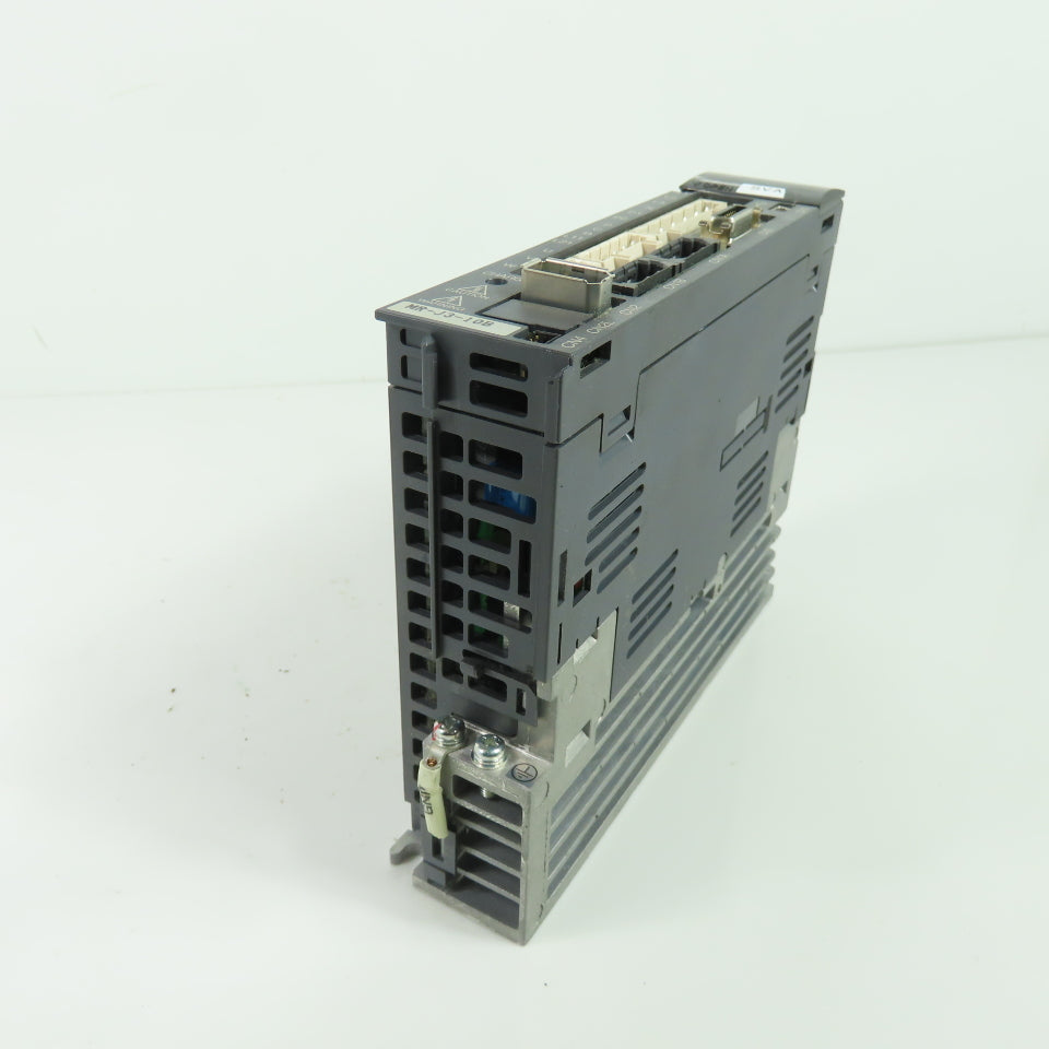 Mitsubishi MR-J3-10B AC Servo Drive 100W 200-230V 1.1A