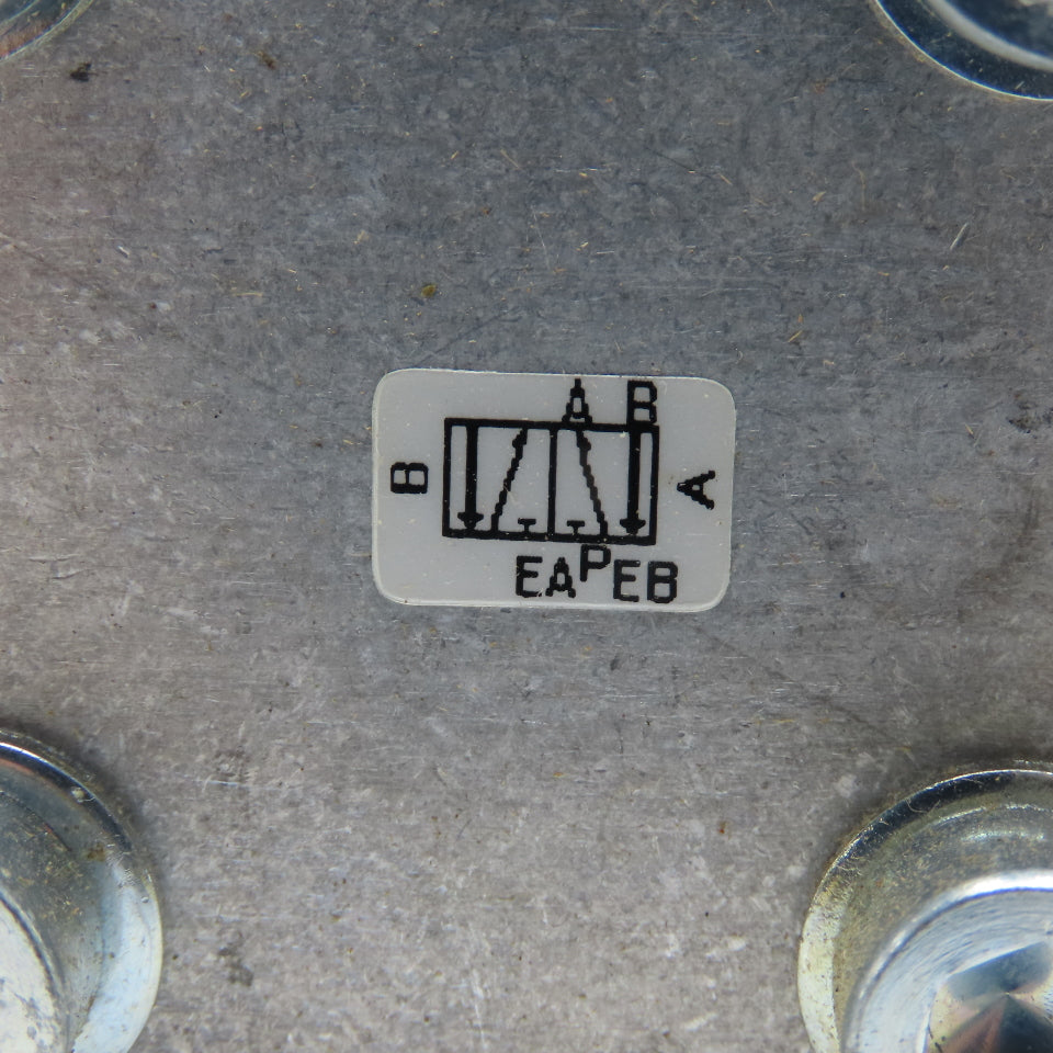 Parker A531VXXAH05300A Pneumatic Directional Control Valve 120/110V Coil
