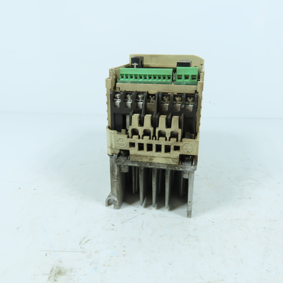 Yaskawa CIMR-JU2A0004BAA J1000 AC Variable Frequency Drive Inverter 3Ph 200-240V