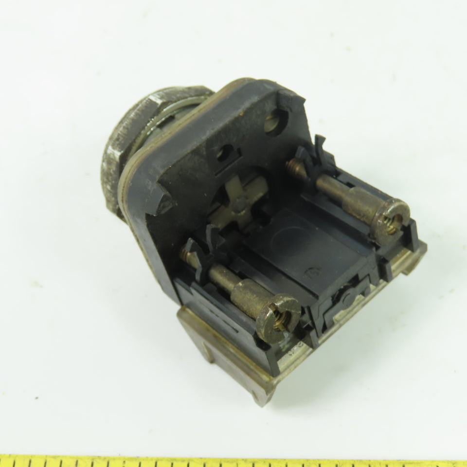 Allen-Bradley 800T-B6 Red Flush Push Button Operator 600VAC Max