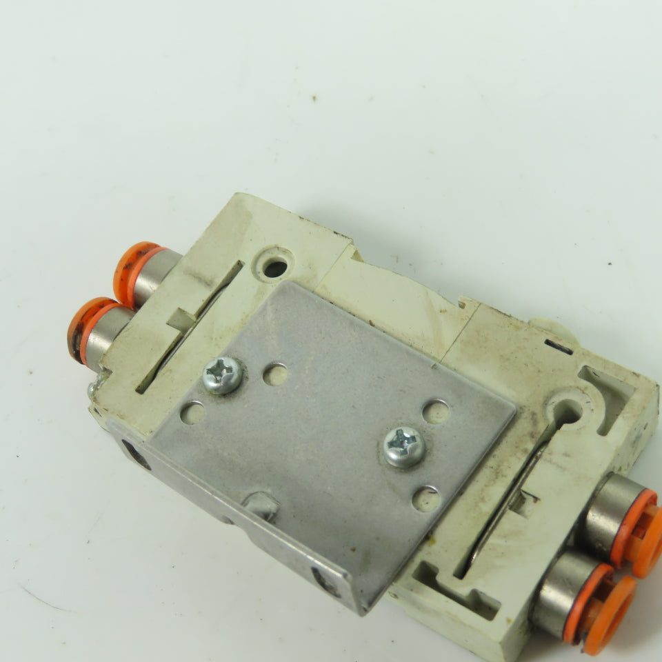 SMC VQ1000-FPG-N7N7-F Pneumatic Interface Regulator Valve