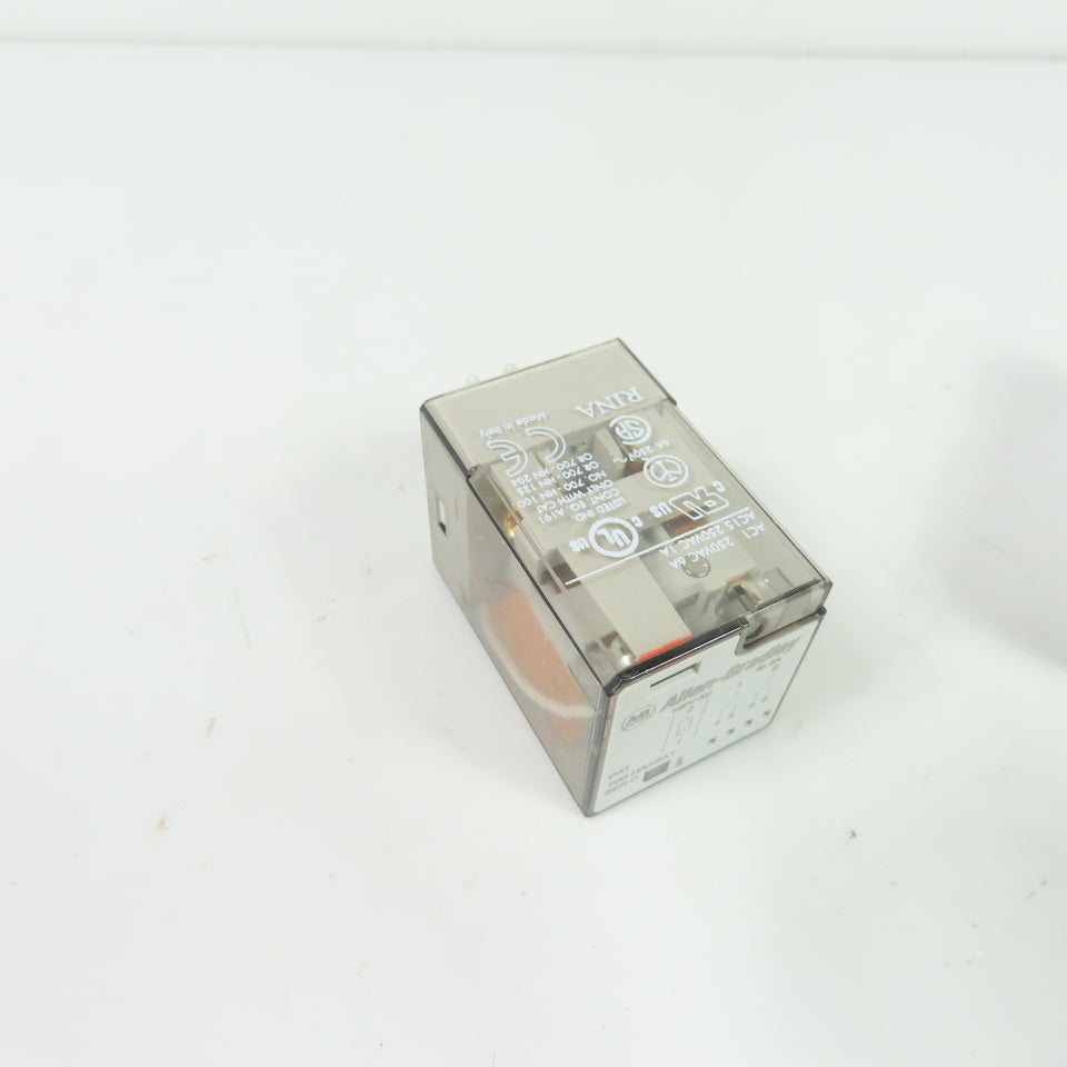 Allen-Bradley 700-HAX2A1 Tube Base General Purpose Relay 6A 250VAC Ser D NEW