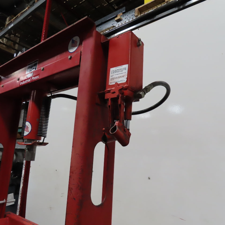Carolina Fabrication 31" x 11-1/2" Bed Hydraulic Manual Modified Hydraulic Press