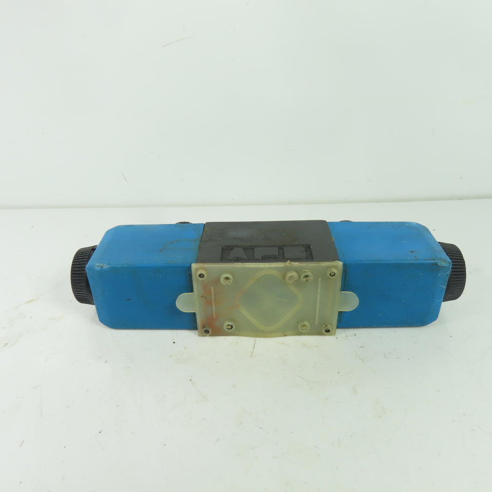 Vickers DG4V-3S-2C-M-U-H5-60 Solenoid Operated Hydraulic Valve 350bar 24VDC